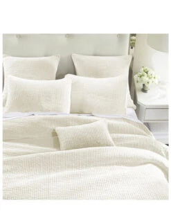 HiEnd Accents Vintage White Stonewashed Cotton & Velvet 3-Piece Full/Queen Quilt Set