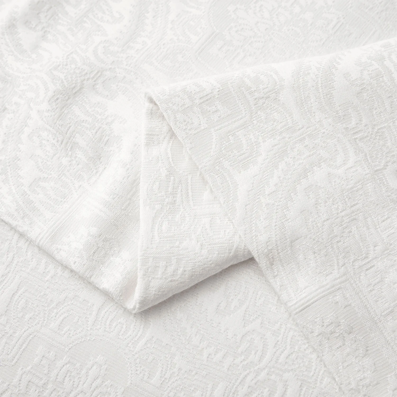 Liza White Matelassé Coverlet Set 5 Liza White Matelassé Coverlet Set - Image 5