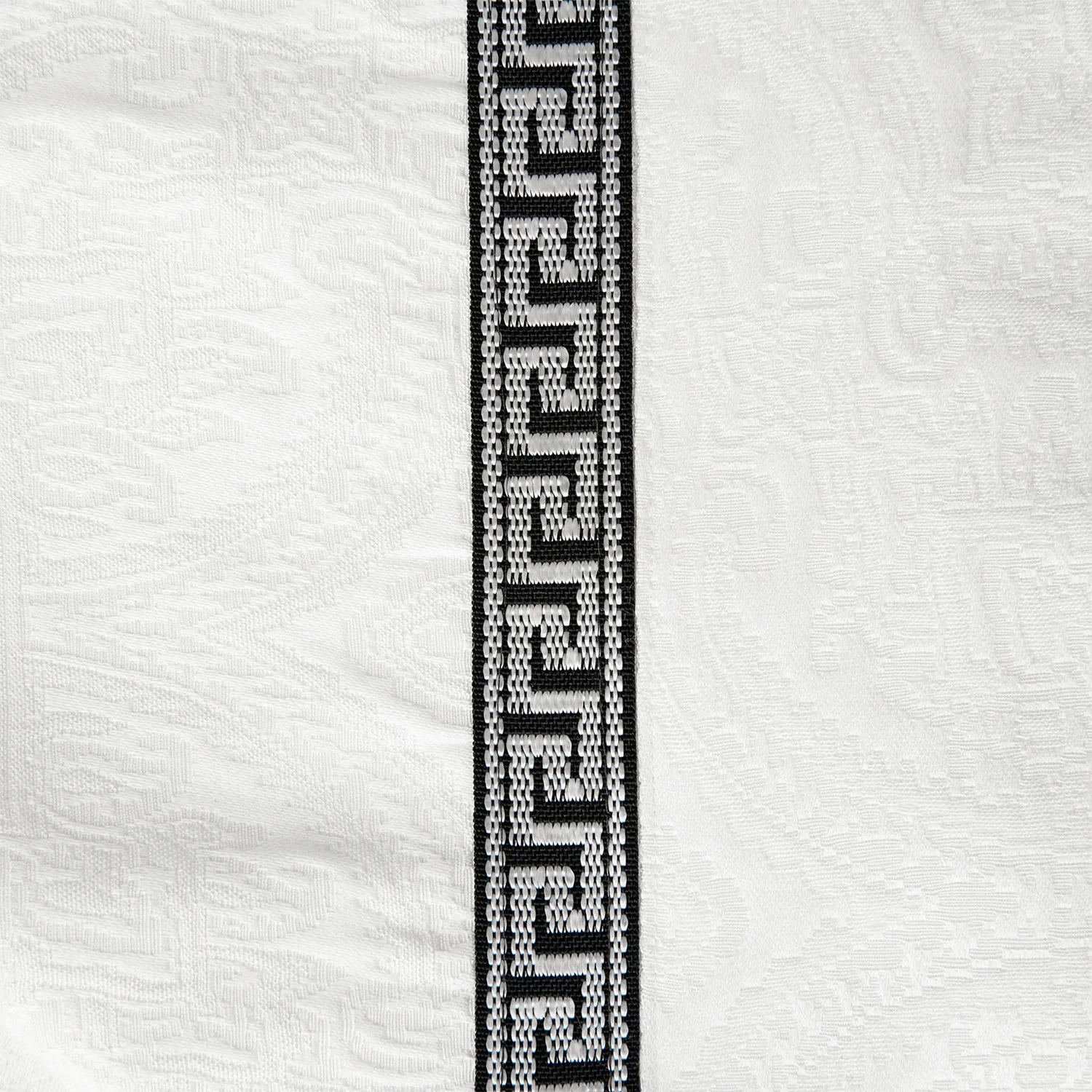 Liza White Matelassé Coverlet Set 8 Liza White Matelassé Coverlet Set - Image 8