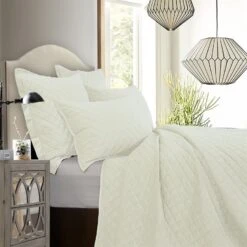 Velvet Diamond Quilt - 6 Colors -HiEnd Accents FB6300 Lifestyle Cream lg