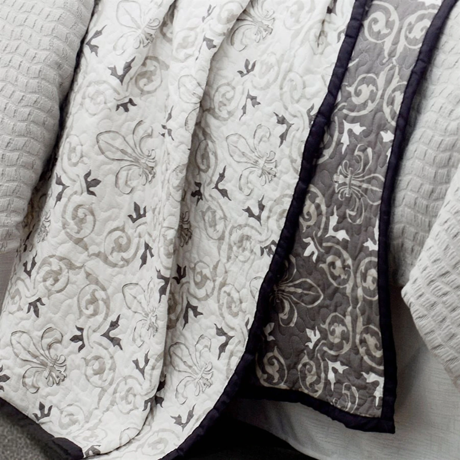 Fleur De Lis Reversible Quilt Set 3 Fleur De Lis Reversible Quilt Set - Image 3