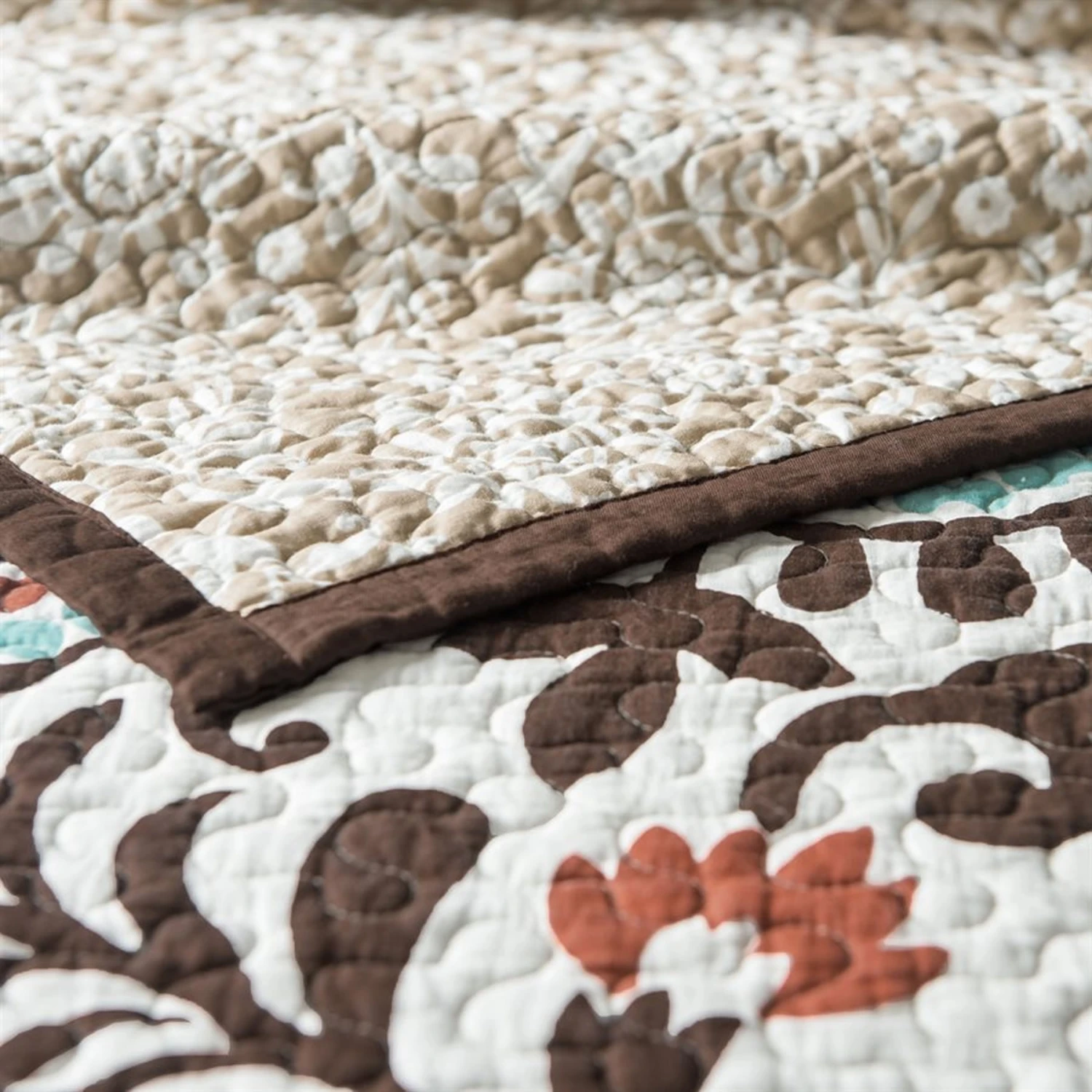 Rebecca Reversible Quilt Set 3 Rebecca Reversible Quilt Set - Image 3