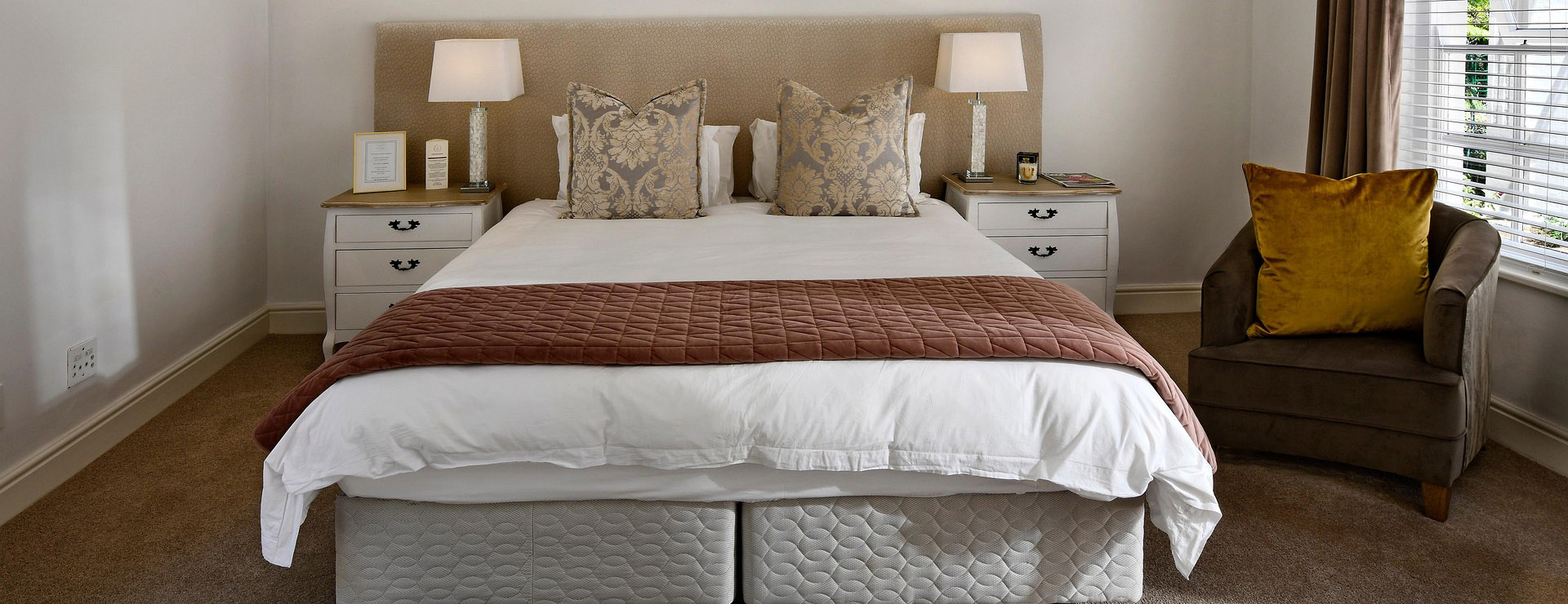 HiEnd Accents -HiEnd Accents bedroom 5664221 1920